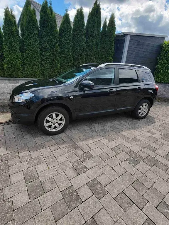Gebraucht Nissan Qashqai +2 141 PS (103 kW) 2010 Schwarz SUV