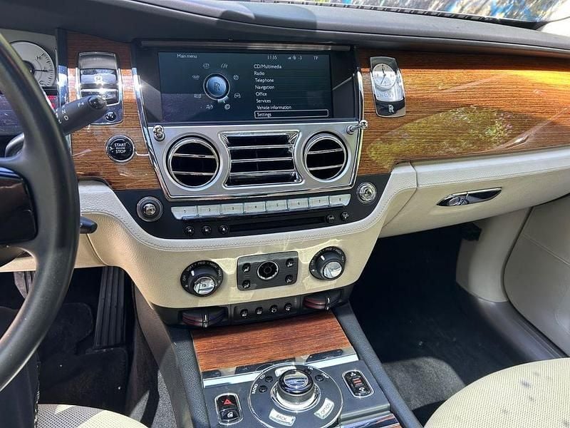 Gebraucht Rolls Royce Ghost 571 PS (419 kW) 2011 Grau Limousine