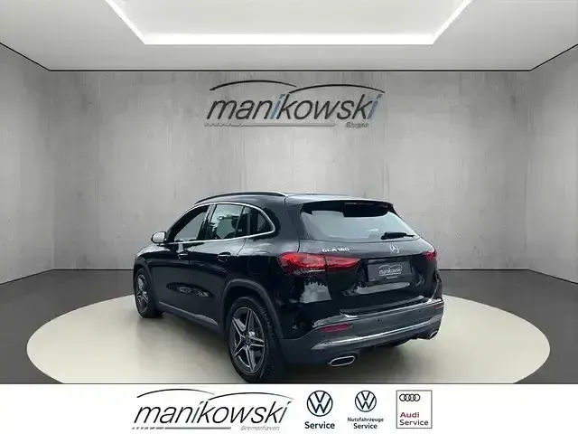 Gebraucht Mercedes GLA180 136 PS (100 kW) 2021 Schwarz SUV