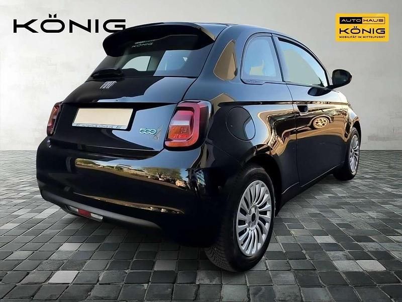 Gebraucht Fiat 500e 86 kW (118 PS) 2023 Schwarz Limousine