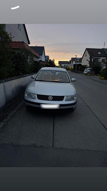 Second-hand VW Passat 101 CP (74 kW) 1999 Berlinǎ