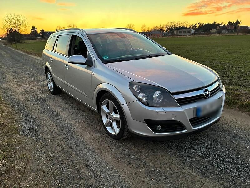 Gebraucht Opel Astra Cosmo 200 PS (147 kW) 2005 Silber Kombi