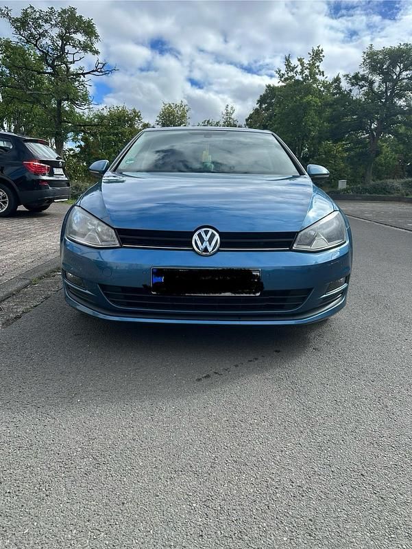 Blau Gebraucht 2014 VW Golf VII Limousine | 7.800 € (Fairer Preis) - Bild 1/4