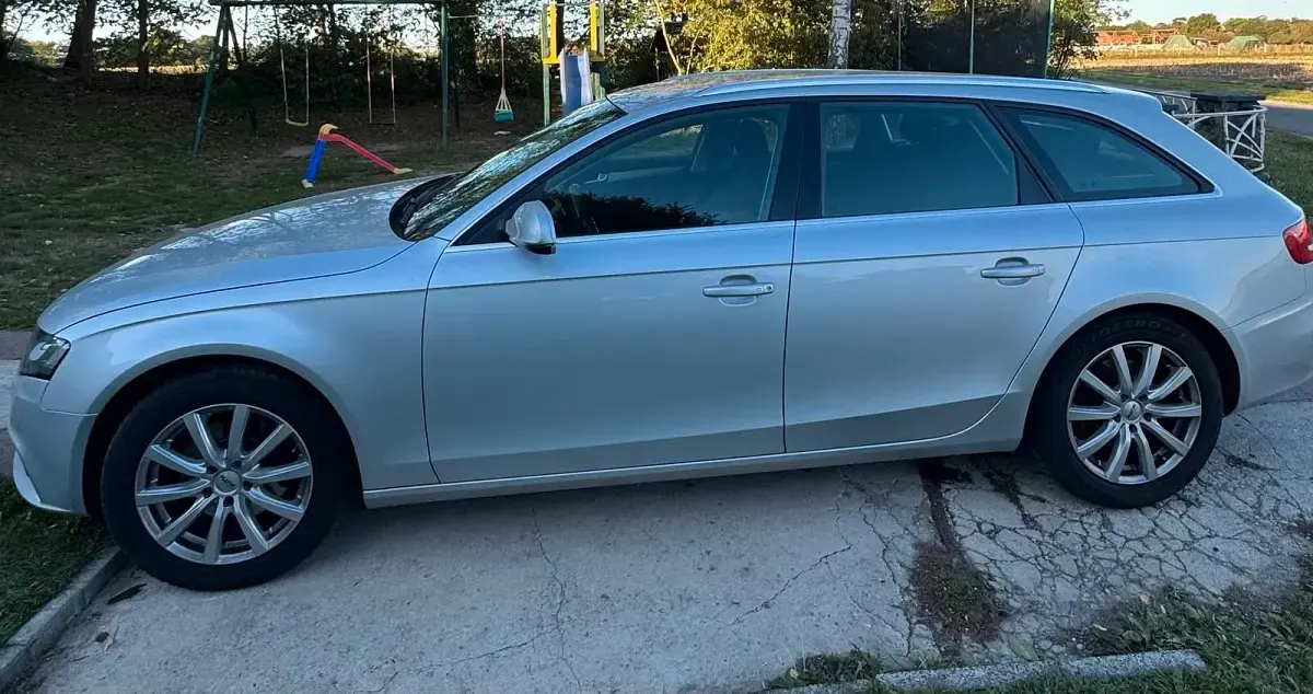 Gebraucht Audi A4 160 PS (117 kW) 2010 Silber Kombi