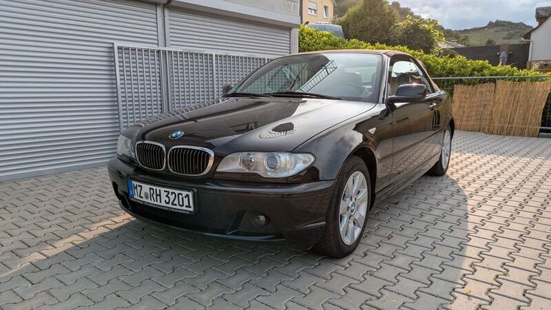 Schwarz Gebraucht 2005 BMW 320 Cabriolet Cabrio | 8.000 € (Guter Preis) - Bild 1/4