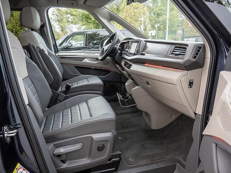 Gebraucht VW Multivan 204 PS (150 kW) 2025 Blau Van