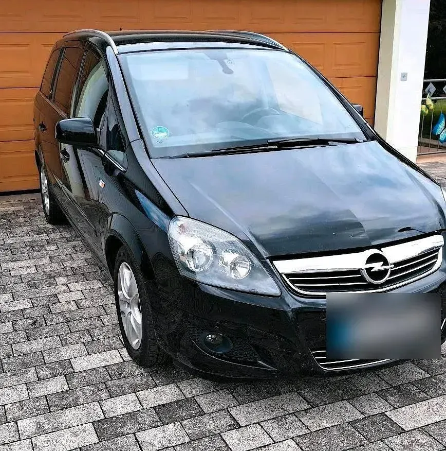 Gebraucht Opel Zafira 125 PS (91 kW) 2011 Schwarz Van / Kleinbus