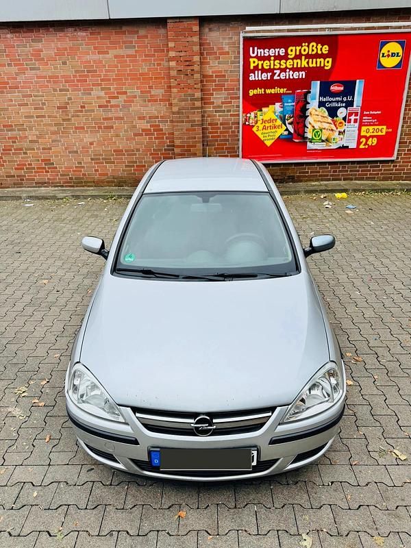 Silber Gebraucht 2004 Opel Corsa Coupé | 1.250 € (Fairer Preis) - Bild 1/4