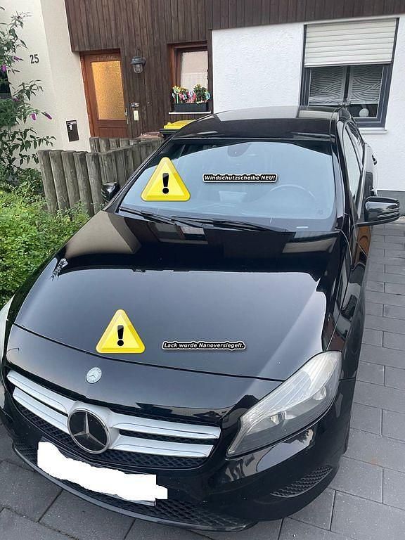 Gebraucht Mercedes A180 Urban 109 PS (80 kW) 2013 Schwarz Limousine