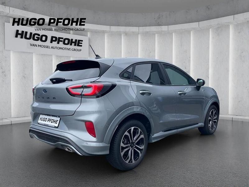 Gebraucht Ford Puma ST-Line 155 PS (114 kW) 2023 Solar silver SUV