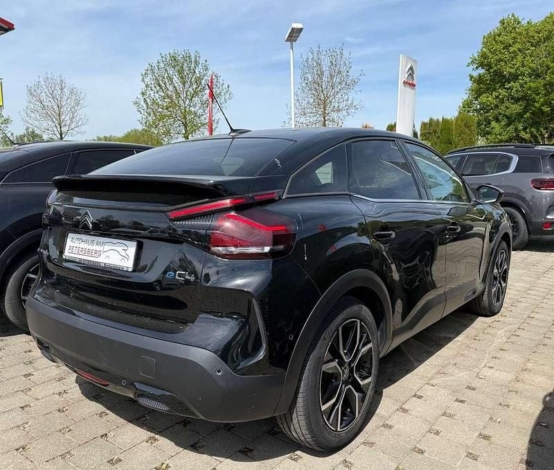 Gebraucht Citroën C4 Shine 136 PS (100 kW) 2022 Lackierung schwarz perla nera/ Limousine
