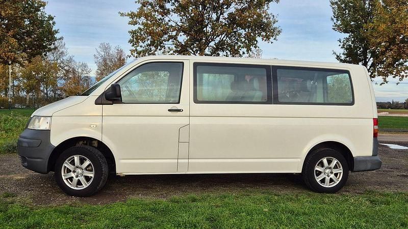 Weiß Gebraucht 2009 VW T5 Van | 9.500 € (Teuer) - Bild 1/4