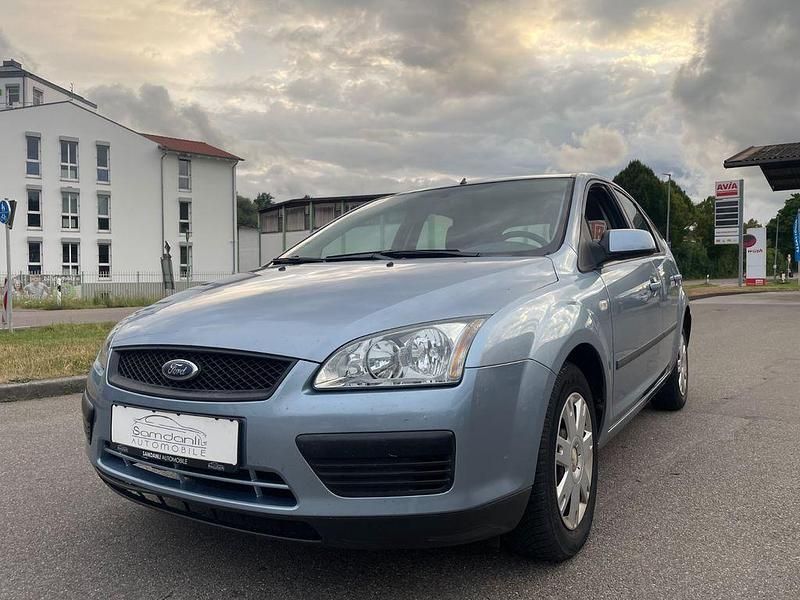 Blau Gebraucht 2007 Ford Focus Fun X Limousine | 2.650 € (Etwas zu teuer) - Bild 1/4