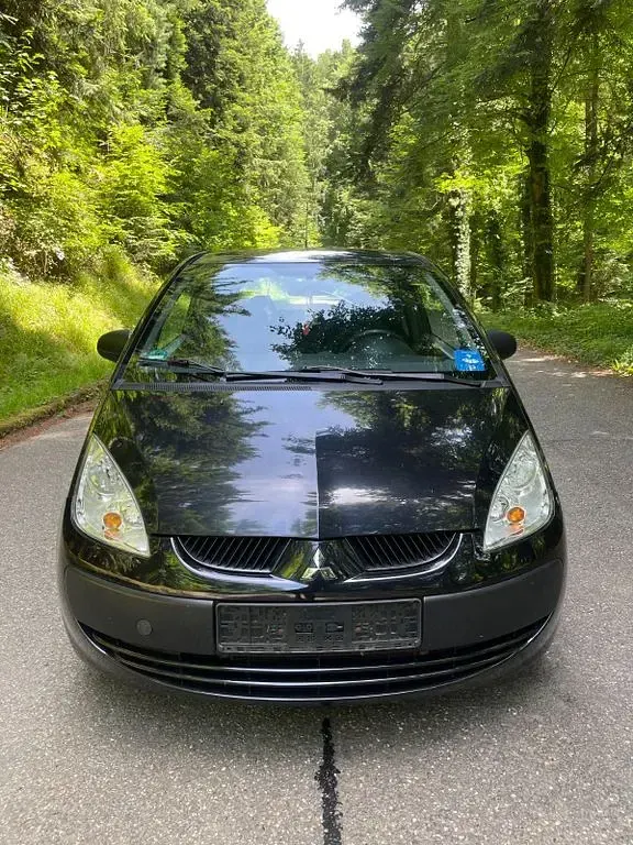 Gebraucht Mitsubishi Colt Motion 75 PS (55 kW) 2008 Schwarz Limousine