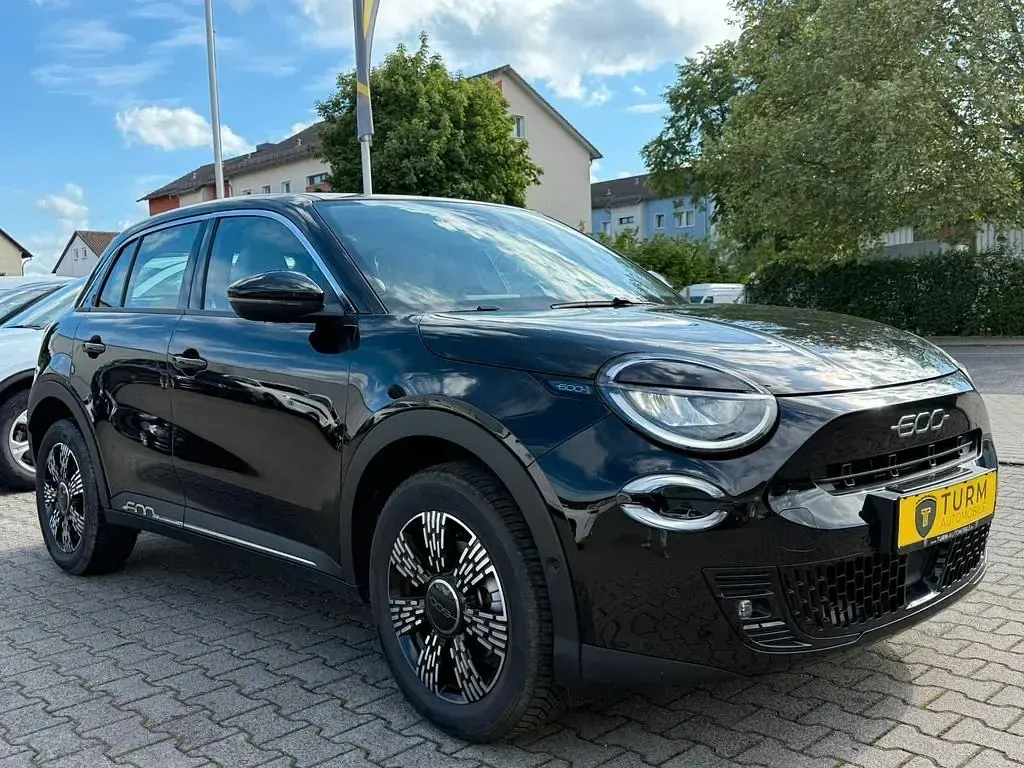 Gebraucht Fiat 600 101 PS (74 kW) 2024 Schwarz SUV