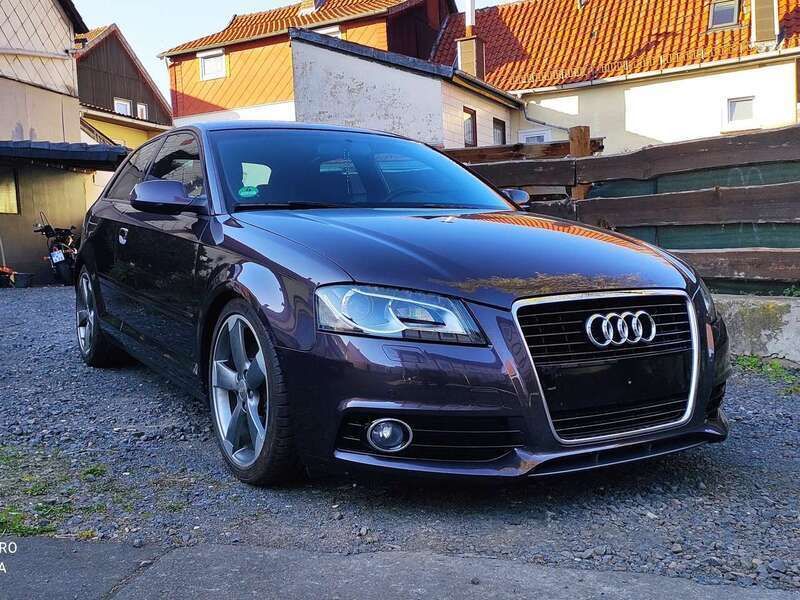 Violett Gebraucht 2012 Audi A3 Ambiente Limousine | 13.000 € (Superpreis) - Bild 1/4