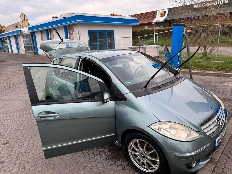 Grün Gebraucht 2005 Mercedes A200 Elegance Kleinwagen | 5.000 € - Bild 1/2