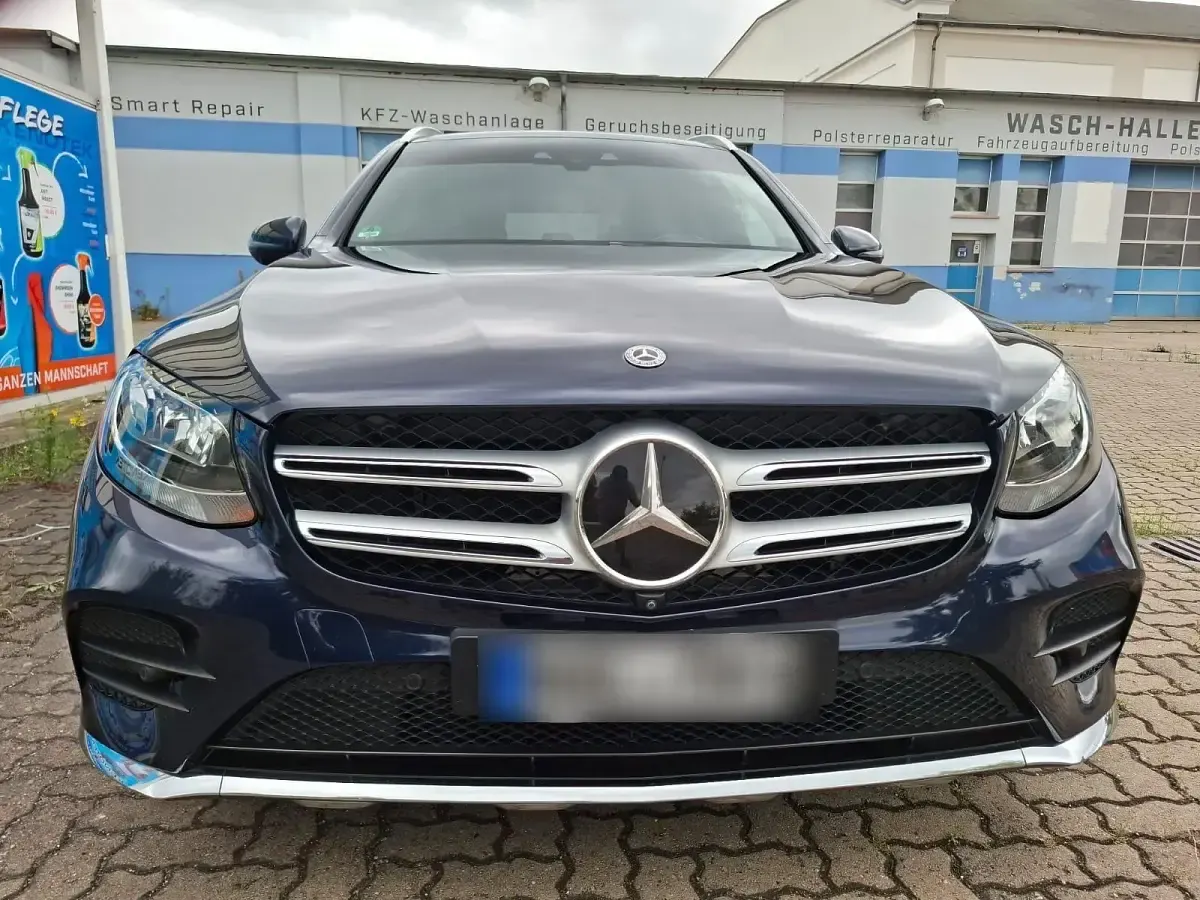 Gebraucht Mercedes GLC220 AMG line 170 PS (125 kW) 2018 Blau SUV