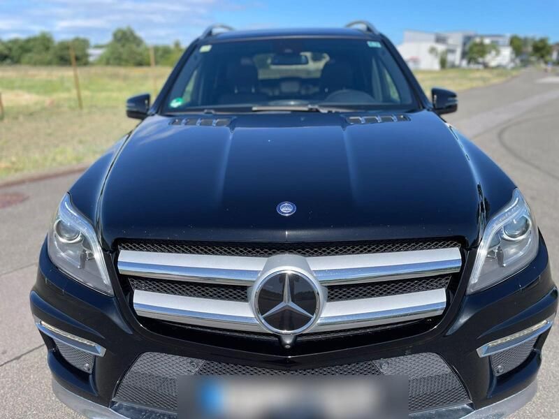Schwarz Gebraucht 2015 Mercedes GL350 AMG SUV | 22.700 € (Fairer Preis) - Bild 1/4