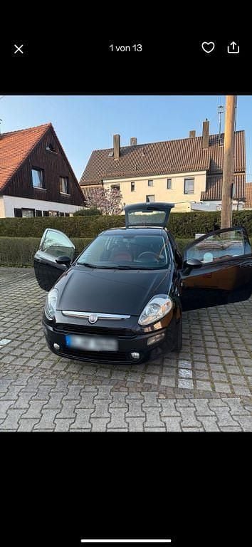 Schwarz Gebraucht 2011 Fiat Punto Evo Kleinwagen | 3.200 € (Guter Preis) - Bild 1/4