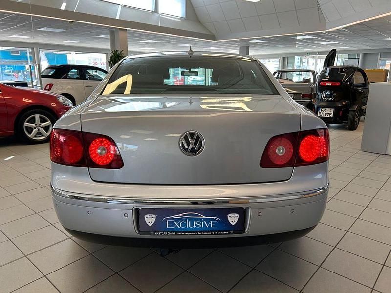 Gebraucht VW Phaeton 239 PS (175 kW) 2010 Grau Limousine