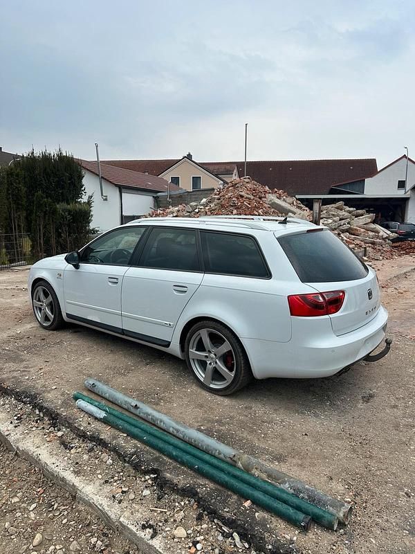 Gebraucht Seat Exeo 170 PS (125 kW) 2013 Weiß Kombi