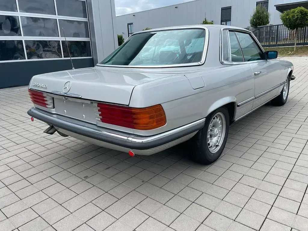 Gebraucht Mercedes SLC380 163 PS (119 kW) 1981 Silber Coupé
