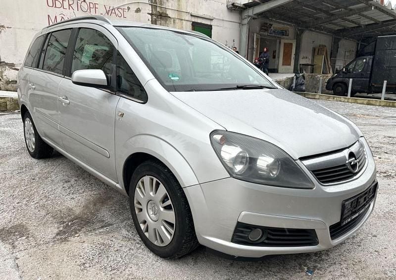 Gebraucht Opel Zafira Edition 94 PS (69 kW) 2007 Silber Van / Kleinbus