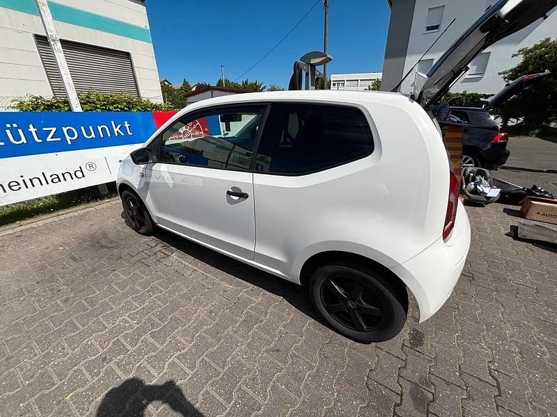 Second-hand VW up! 85 CP (62 kW) 2012 Alb Hatchback