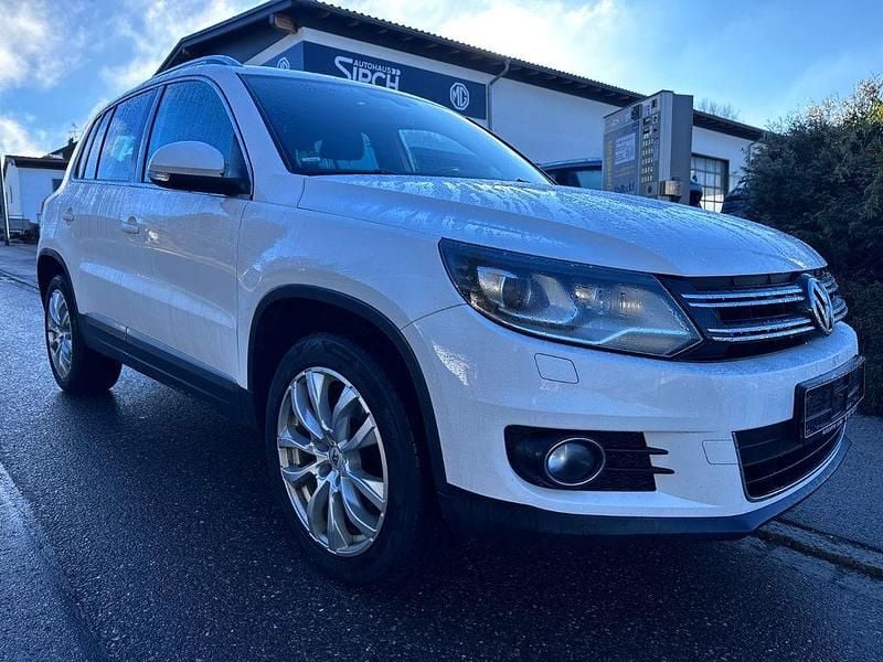 Weiß Gebraucht 2013 VW Tiguan Sportline SUV | 7.999 € (Guter Preis) - Bild 1/4