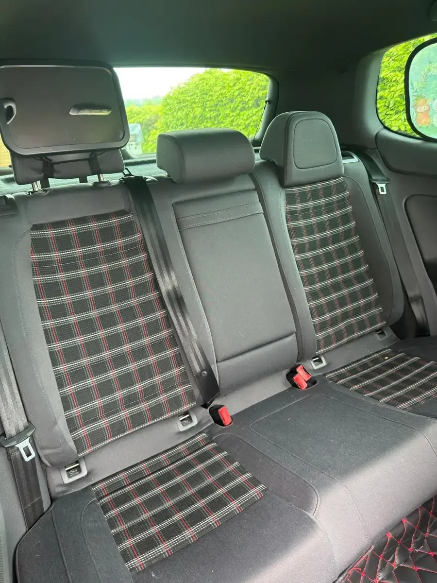 Gebraucht VW Golf V GTI 200 PS (147 kW) 2004 Rot Kleinwagen