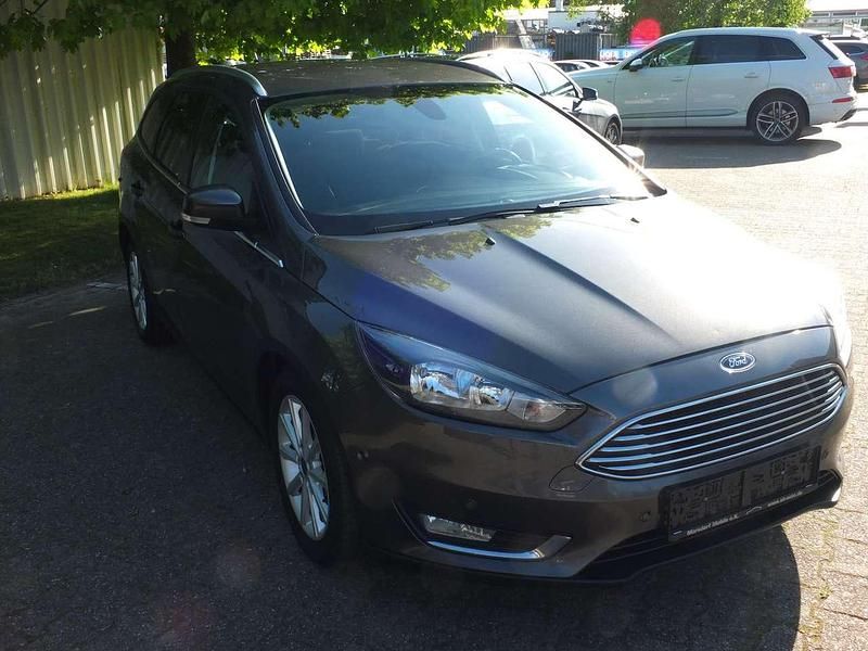 Używany Ford Focus Titanium 125 KM (91 kW) 2016 Szary Kombi