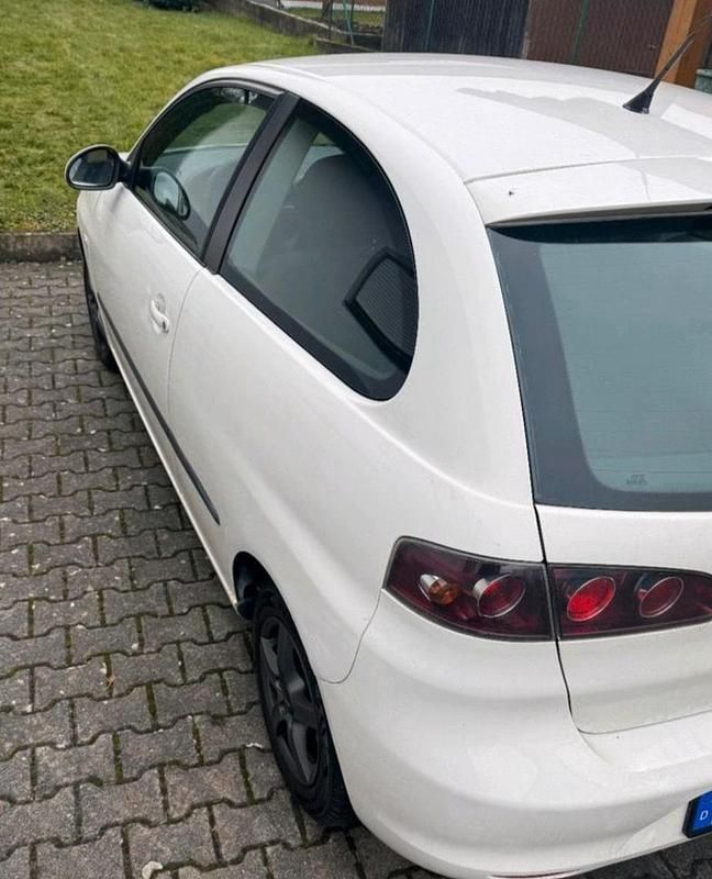 Gebraucht Seat Ibiza 75 PS (55 kW) 2008 Weiß Limousine