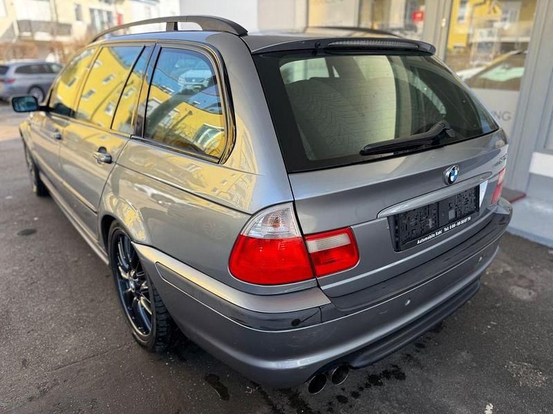 Gebraucht BMW 325 M Sport 192 PS (141 kW) 2004 Grau Kombi