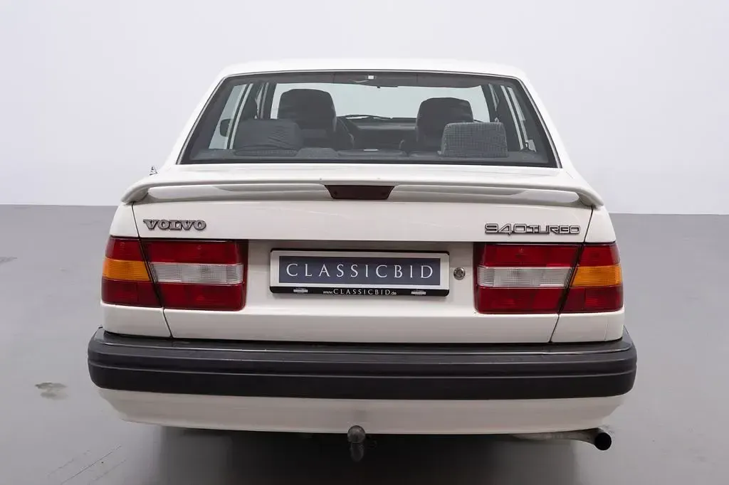 Gebraucht Volvo 940 165 PS (121 kW) 1990 Weiß Limousine