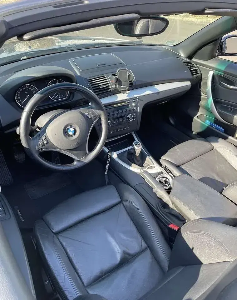 Gebraucht BMW 123 Cabriolet 204 PS (150 kW) 2009 Grau Cabrio