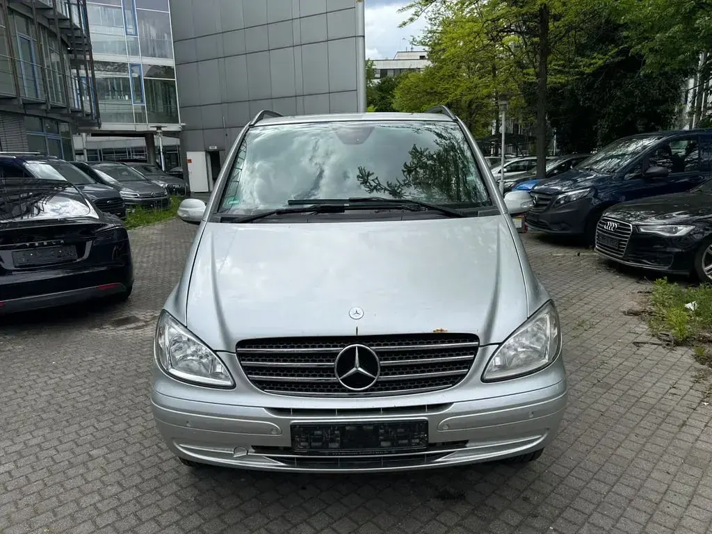 Gebraucht Mercedes Viano 150 PS (110 kW) 2008 Silber Van / Kleinbus