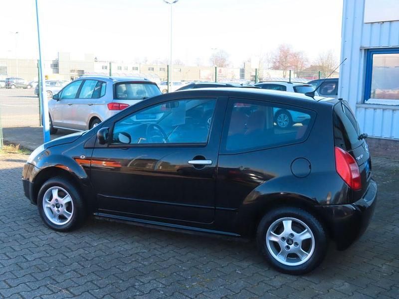Gebraucht Citroën C2 73 PS (53 kW) 2004 Schwarz Kleinwagen