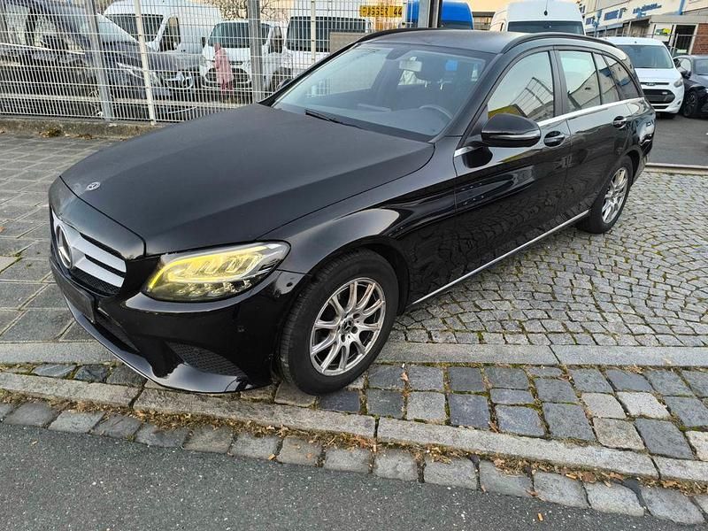 Schwarz Gebraucht 2019 Mercedes C200 Limousine | 15.200 € (Guter Preis) - Bild 1/4