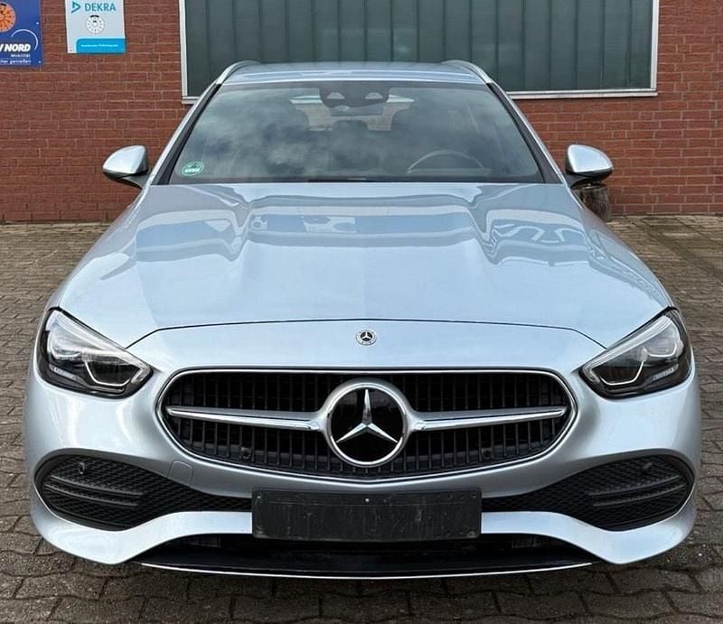 Silber Gebraucht 2021 Mercedes C220 Avantgarde Kombi | 27.900 € (Guter Preis) - Bild 1/4