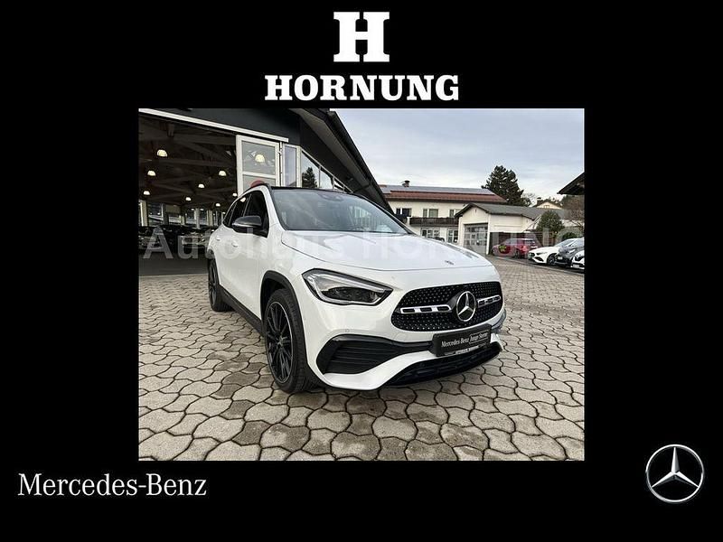 Weiß Gebraucht 2023 Mercedes GLA250 AMG SUV | 41.600 € (Fairer Preis) - Bild 1/3