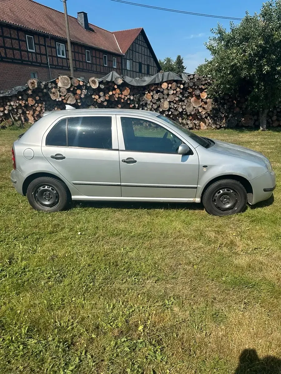 Gebraucht Skoda Fabia 75 PS (55 kW) 2000 Silber Kleinwagen