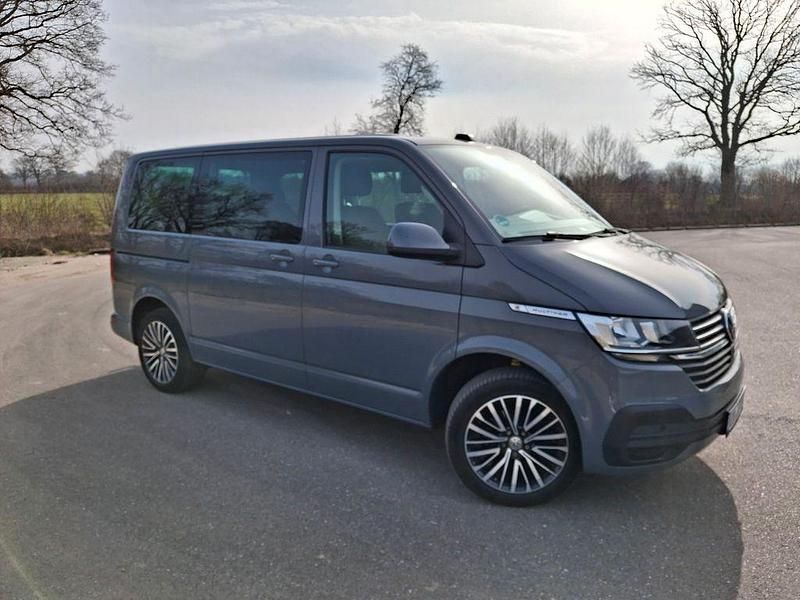 Usata VW Multivan Comfortline 150 CV (110 kW) 2020 Grigio Monovolume