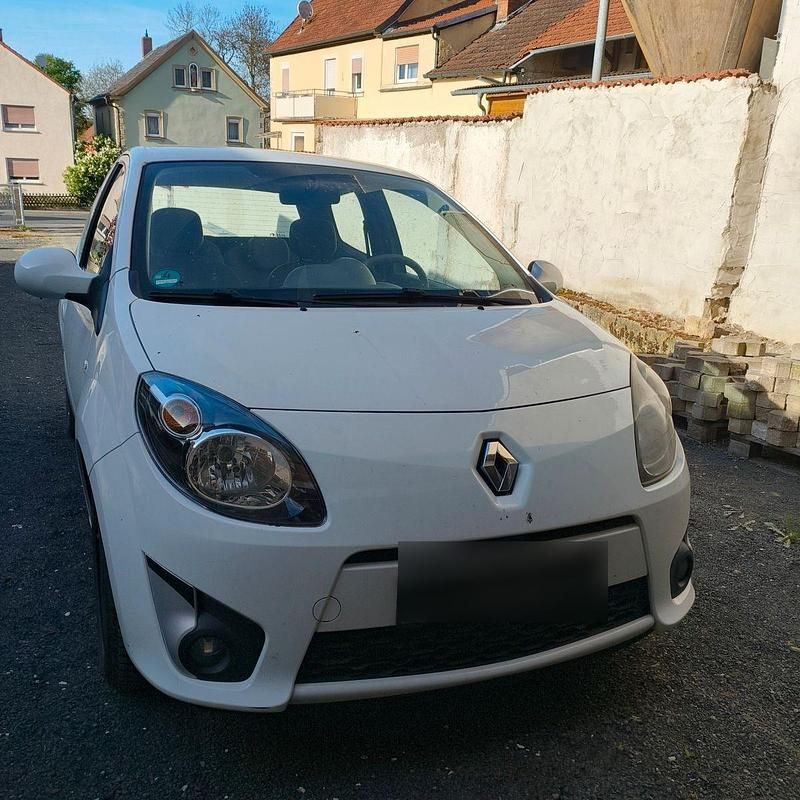 Second-hand Renault Twingo Expression 76 CP (55 kW) 2010 Alb Hatchback