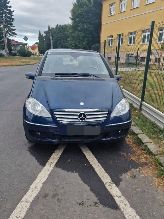 Gebraucht Mercedes A180 Elegance 109 PS (80 kW) 2008 Blau Van / Kleinbus