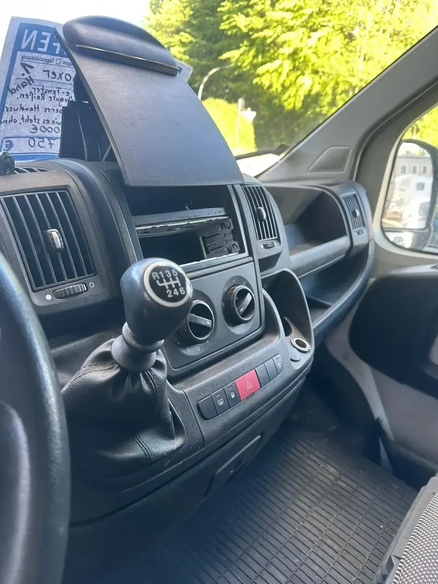 Gebraucht Peugeot Boxer 131 PS (96 kW) 2015 Weiß Van