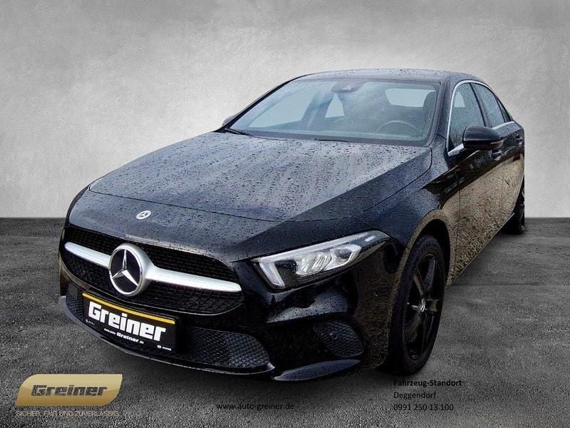 4 türen Gebraucht 2022 Mercedes A250 Progressive Limousine | 25.490 € (Guter Preis) - Bild 1/4
