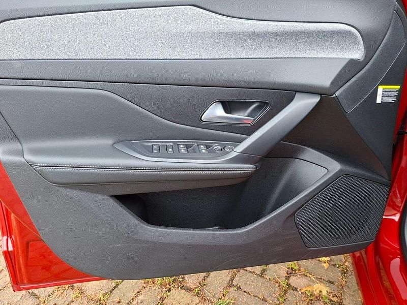 Gebraucht Peugeot 308 SW Allure 131 PS (96 kW) 2024 Rot Kombi