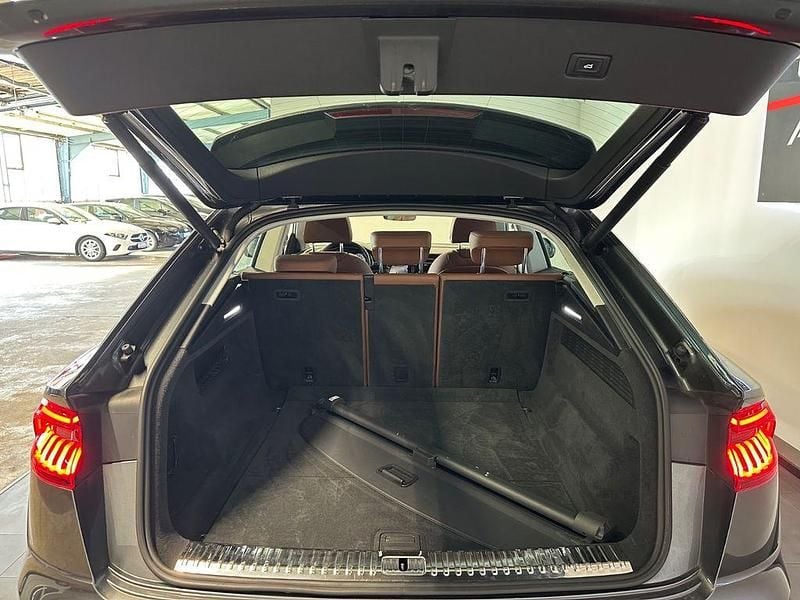 Gebraucht Audi Q8 S-Line 286 PS (210 kW) 2020 Grau SUV