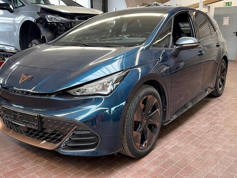 Gebraucht Cupra Born 150 kW (204 PS) 2022 Aurorablau Kleinwagen